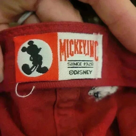 Disney Unisex Adult Rinsed Red Cotton Adj Baseball Cap w Disney Patch - Picture 9 of 10